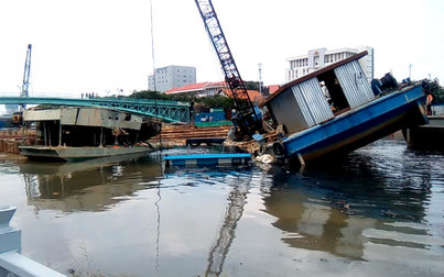 Chìm sà lan thi công dự án tại trung tâm Sài Gòn, nhiều công nhân thoát nạn
