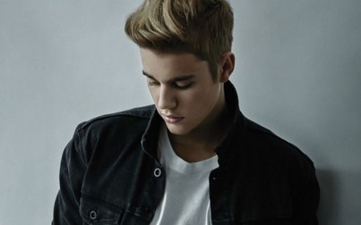 Justin Bieber ngày càng xuống sắc, lộ làn da bóng dầu đầy mụn