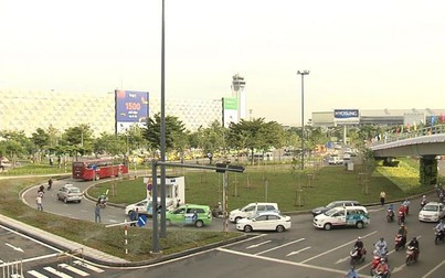 Thông xe cầu vượt, đường vào sân bay Tân Sơn Nhất bớt tắc