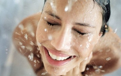 Năm sai lầm khi tắm có thể làm hại làn da của bạn