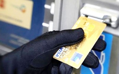 Nhóm người Trung Quốc trộm cắp thông tin trên cây ATM