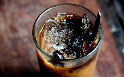 Mê mẩn cà phê vợt hơn nửa thế kỷ ở Sài Gòn