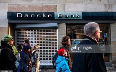 Chuyện lạ: Ngân hàng 'đuổi' khách gửi tiền