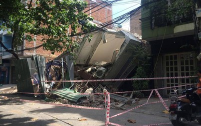 Nhân chứng kể lại vụ sập hai căn nhà trong đêm như 'động đất'