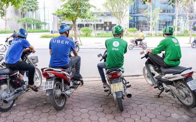 Taxi bị cạnh tranh khốc liệt, Mai Linh Miền Bắc sẽ nhảy vào đấu với Uber, Grab trên thị trường 'xe ôm'?