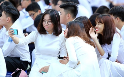 Trường học Sài Gòn quy định học sinh nam nữ không được ngồi gần nhau