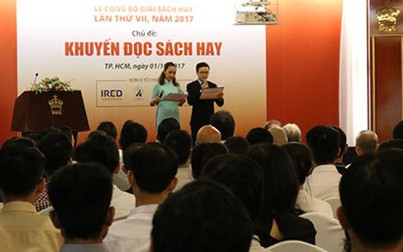 Tác phẩm bắt lỗi từ điển Giáo sư Nguyễn Lân nhận giải Sách Hay