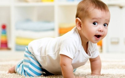 Sáu bài tập tăng cường thể lực, giúp trẻ sơ sinh sớm cứng cáp