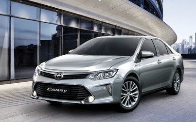 Toyota Camry nâng cấp toàn diện, giá từ 997 triệu đồng