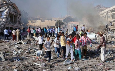 Gần 440 người thương vong trong vụ đánh bom kép ở Somalia
