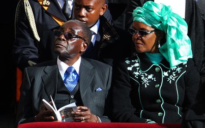 Tổng thống Zimbabwe từ chức sau 37 năm nắm quyền