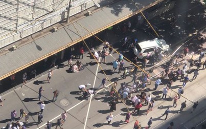 Đâm xe trên phố đi bộ ở Úc làm nhiều người bị thương