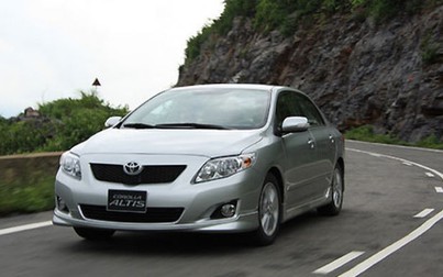 Toyota Việt Nam triệu hồi thêm 8.036 xe Corolla Altis vì lỗi túi khí Takata
