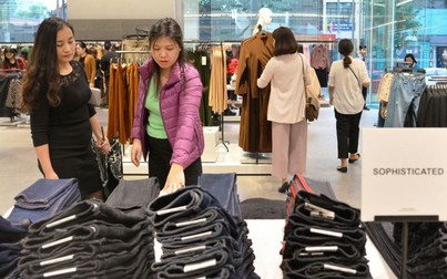 H&M, Zara, Desigua, Trendiano, Coach, Chamimi, Hokkaido… ồ ạt đổ bộ vào Việt Nam khiến mặt bằng bán lẻ khan hiếm