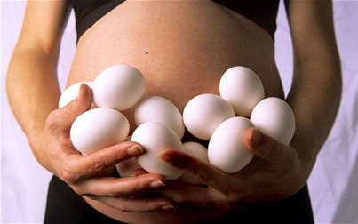 Mẹ bầu ăn trứng ngỗng thế nào mới tốt?