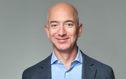 Ông chủ của Amazon Jeff Bezos trở thành tỷ phú giàu nhất lịch sử