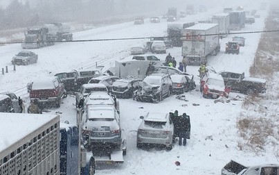 Hơn 70 ô tô tông nhau trong bão tuyết khiến ít nhất 1 người thiệt mạng ở Mỹ