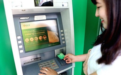 Ngân hàng nghỉ Tết mà thẻ ATM bị nuốt thì đúng là bi kịch, làm sao tránh điều này?