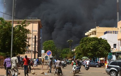 Đại sứ quán Pháp tại Burkina Faso bị tấn công làm hàng chục người thương vong