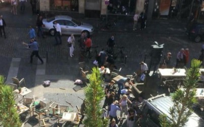 Tông xe vào người đi bộ ở Đức làm 4 người thiệt mạng