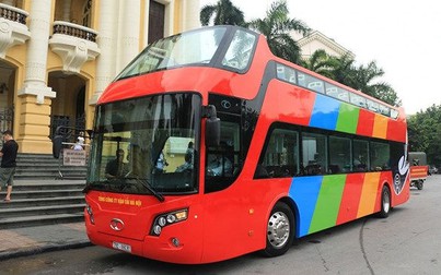 Cuối tháng 5/2018, xe bus 2 tầng mui trần đầu tiên của Hà Nội hoạt động
