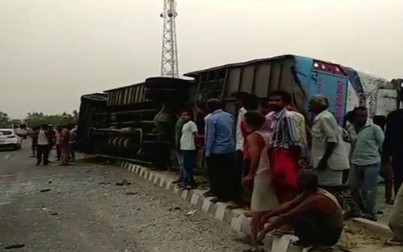 Tai nạn xe buýt làm gần 50 người thương vong ở Ấn Độ