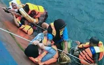 Lại chìm phà ở Indonesia làm ít 70 người chết và mất tích
