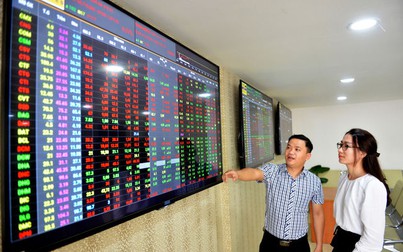 Vn-Index thủng mốc 900 điểm, hơn 101.270 tỷ đồng “bốc hơi” khỏi thị trường chứng khoán