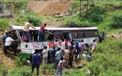 Tai nạn thảm khốc làm ít nhất 53 người thiệt mạng ở Ấn Độ