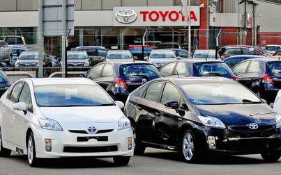 Toyota tiếp tục triệu hồi 2,4 triệu xe hybrid do lỗi kỹ thuật