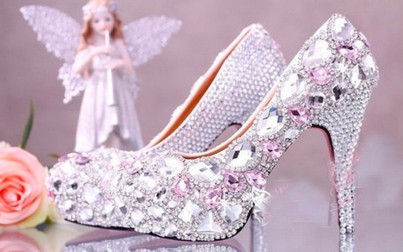 Những đôi giày giá dưới 3 triệu đồng đẹp long lanh khiến phái đẹp phải siêu lòng