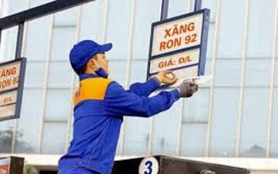 Giá xăng A95 giảm 144 đồng/lít từ chiều 22/10, giá dầu giữ nguyên