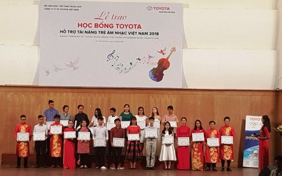 Toyota trao học bổng hỗ trợ tài năng âm nhạc trẻ Việt Nam