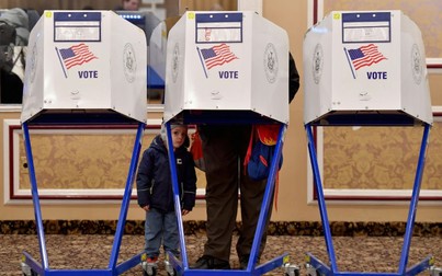 Dân Mỹ bắt đầu bỏ phiếu bầu cử giữa kỳ: Đảng Dân chủ được dự đoán giành lại hạ viện