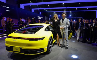 Thế hệ thứ 8 của Porsche 911 ra mắt, giá bán từ 7,6 tỷ đồng