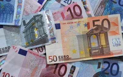 "Sinh nhật" buồn của đồng Euro: Người khổng lồ yếu ớt!