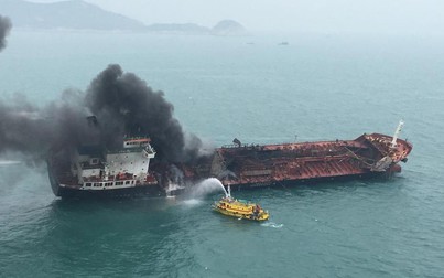 Vụ tàu Aulac Fortune cháy ở Hong Kong: Tìm kiếm 2 thuyền viên đang mất tích