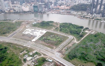 Cận cảnh bãi đất trống The Metropole Thủ Thiêm mà Sơn Kim Land thu hàng trăm triệu đồng của mỗi khách hàng
