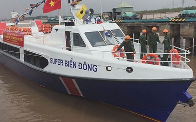 Tàu chở khách tông chìm tàu cá ở Quảng Ngãi