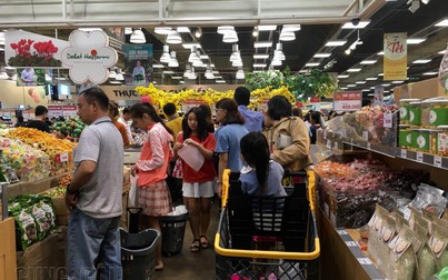 Hàng hóa về các chợ đầu mối tại Sài Gòn đủ sức đáp ứng nhu cầu tiêu dùng dịp Tết