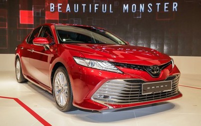 Toyota Camry thế hệ mới chờ ngày ra mắt thị trường Việt
