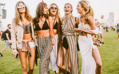 Lễ hội Coachella: "Đại tiệc" đầy màu sắc của các cô gái yêu thích phong cách thời trang Bohemian
