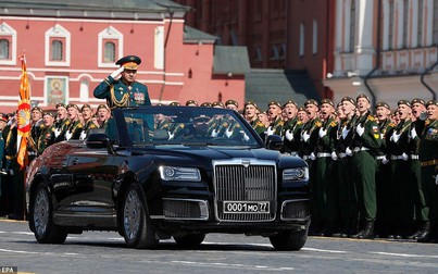Siêu xe mới của Putin xuất hiện trong buổi tổng duyệt diễu binh Ngày Chiến thắng