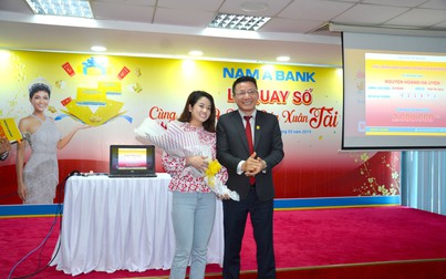 Khách hàng nhận giải thưởng 500 triệu từ NamAbank