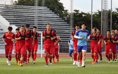 Buổi tập đầu tiên của ĐT Việt Nam tại Buriram chuẩn bị cho King's Cup 2019