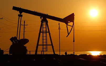 Giá dầu giảm nhẹ do căng thẳng Mỹ-Iran gia tăng