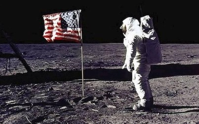 Những cổ vật về tàu Apollo 11 lần đầu tiên được hé lộ