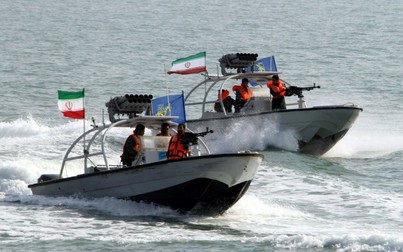 Iran ép một tàu chở dầu của Algeria vào lãnh hải của nước này