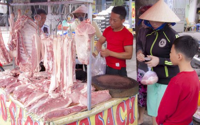 Giá thịt heo sỉ về chợ Bình Điền quanh mức 42.000-43.000 đồng/kg