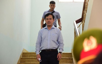 Thay đổi thẩm phán xét xử vụ Nguyễn Hữu Linh dâm ô